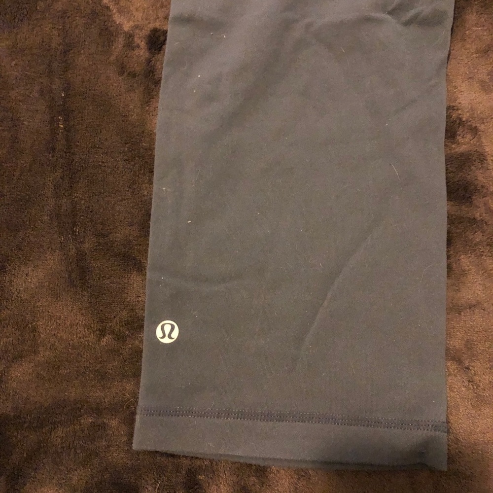 Lululemon Crops - Picture 4 of 4